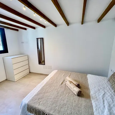 Lavitalsol アパート アデヘ